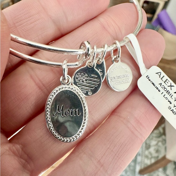 NWT Alex and Ani Silver 'Mom' Charm Bracelet - Picture 3 of 5